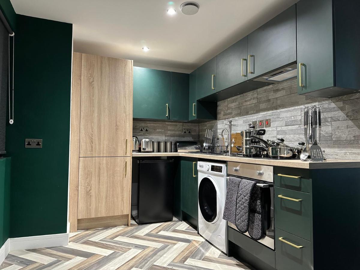 Newark House Premium Apartments With Sofa Beds - Wifi - Free Parking - Perfect For Contractors! Peterborough Exterior foto