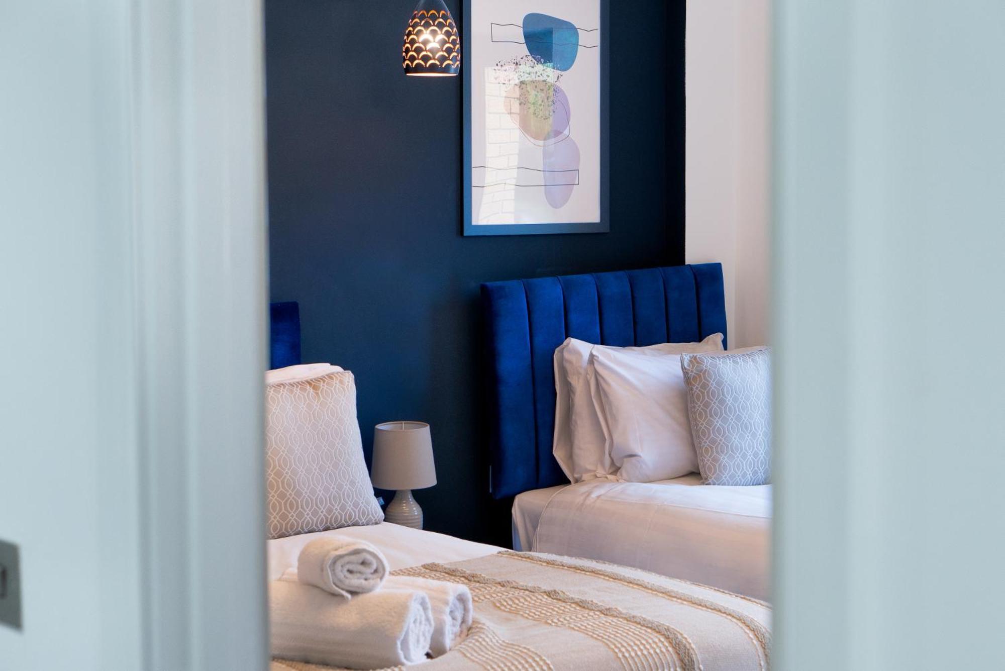 Newark House Premium Apartments With Sofa Beds - Wifi - Free Parking - Perfect For Contractors! Peterborough Exterior foto